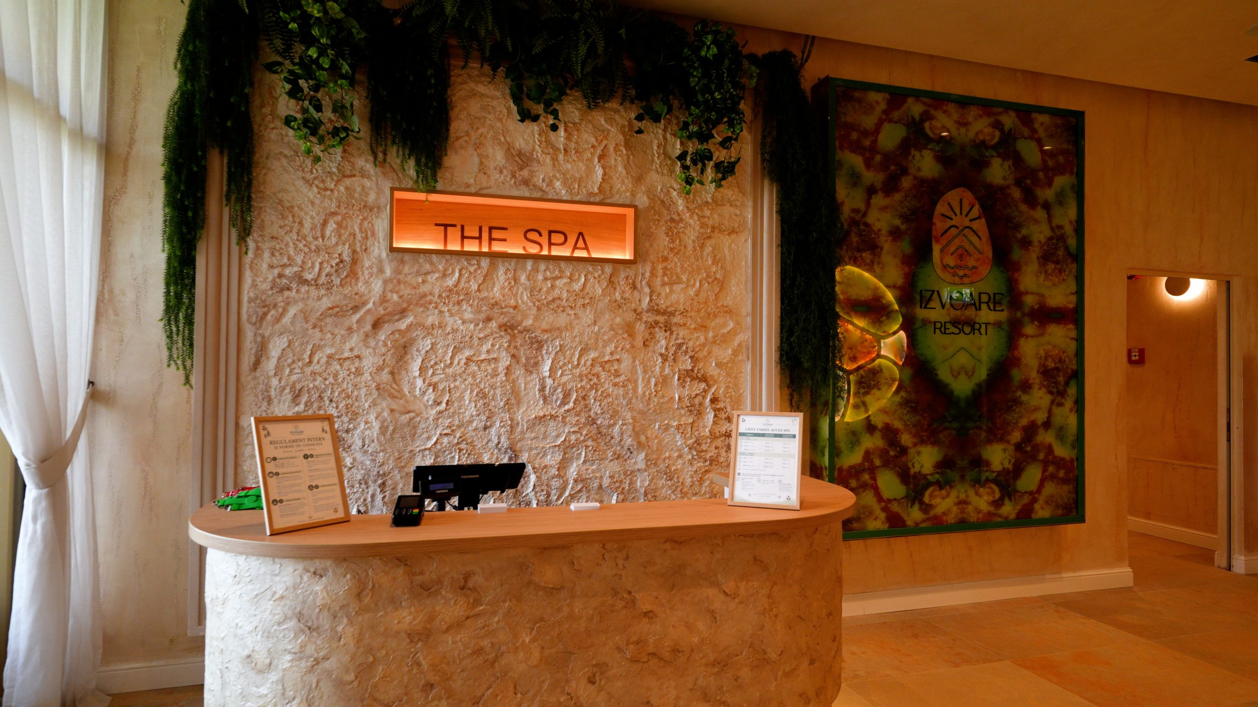 Recepția The Spa din Pavilionul Izvoare Resort