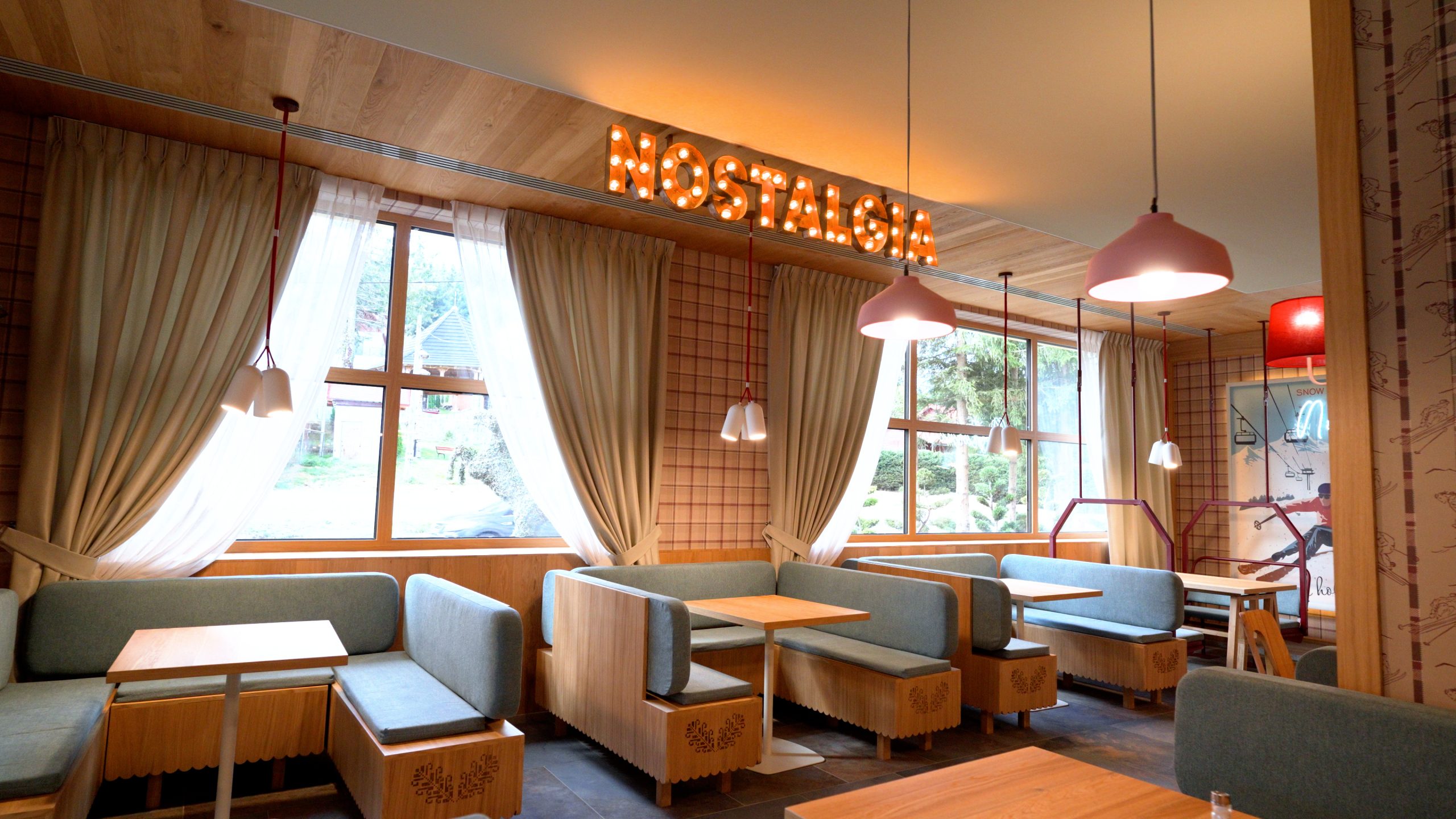 Bistro-ul din Pavilionul Izvoare Resort
